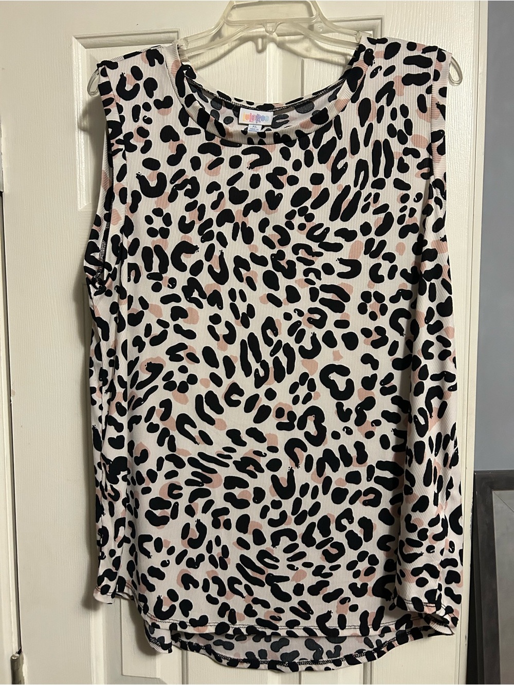 LuLaRoe Long Sleeve Leopard Print Tee - Black & Blush